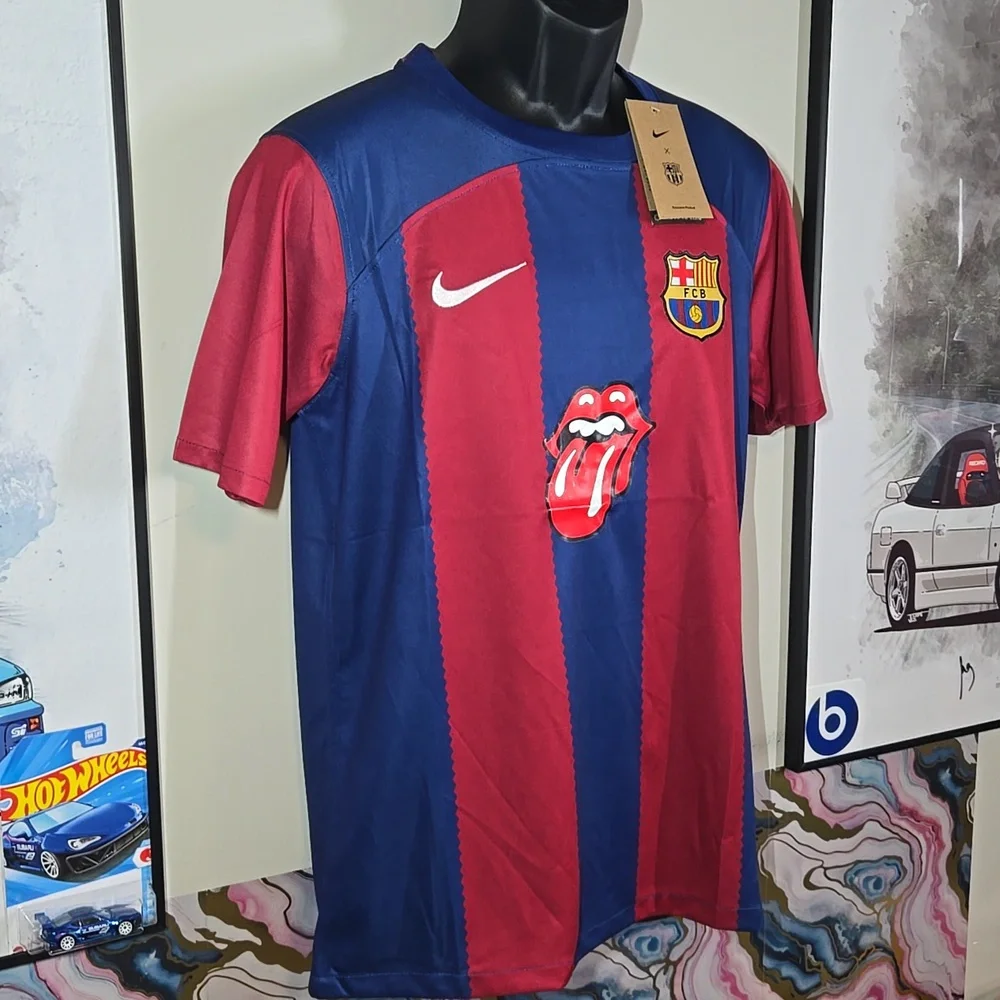 F.C. Barcelona X Rolling Stones 24/25 Home Kit Fan Jersey - Picture 3 of 9